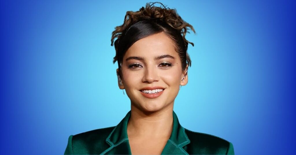 Isabela Merced Height